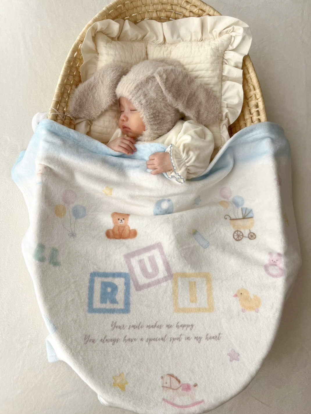 【お名前入りブランケット】Hello Baby ハローベビー 赤ちゃん 新生児 名入れ ギフト 出産祝い ニューボーン 誕生日 出産準備 撮影アイテム ベビーブランケット