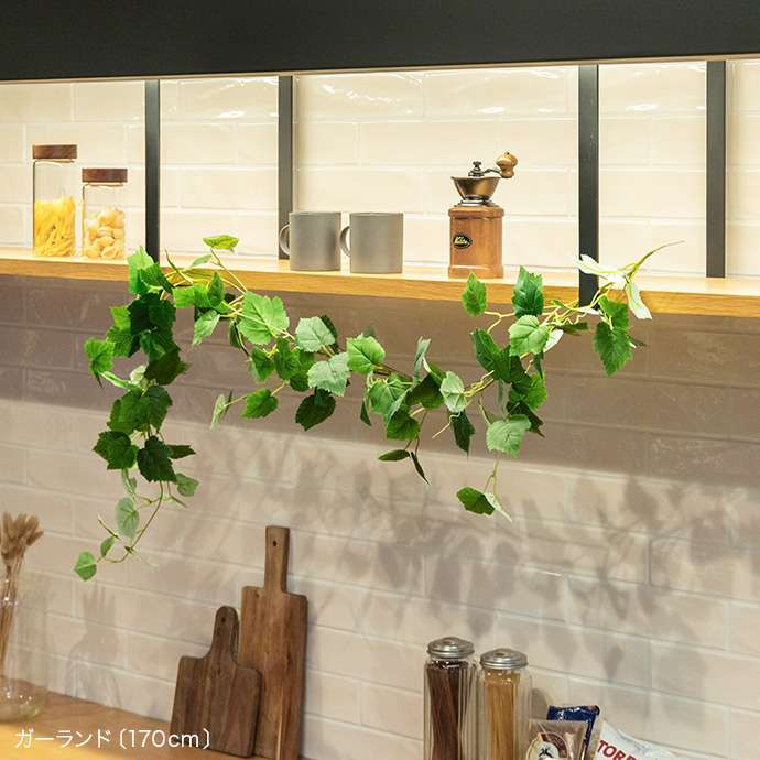 【75cm】光触媒人工観葉植物 ガーランド 幅23cm×奥行18cm×高さ75cm ポリエステル お部屋に気軽に飾れて空間を美しく彩るフェイクグリーン 本物の植物のようなリアルな質感とインテリアに馴染む風合いが魅力です
