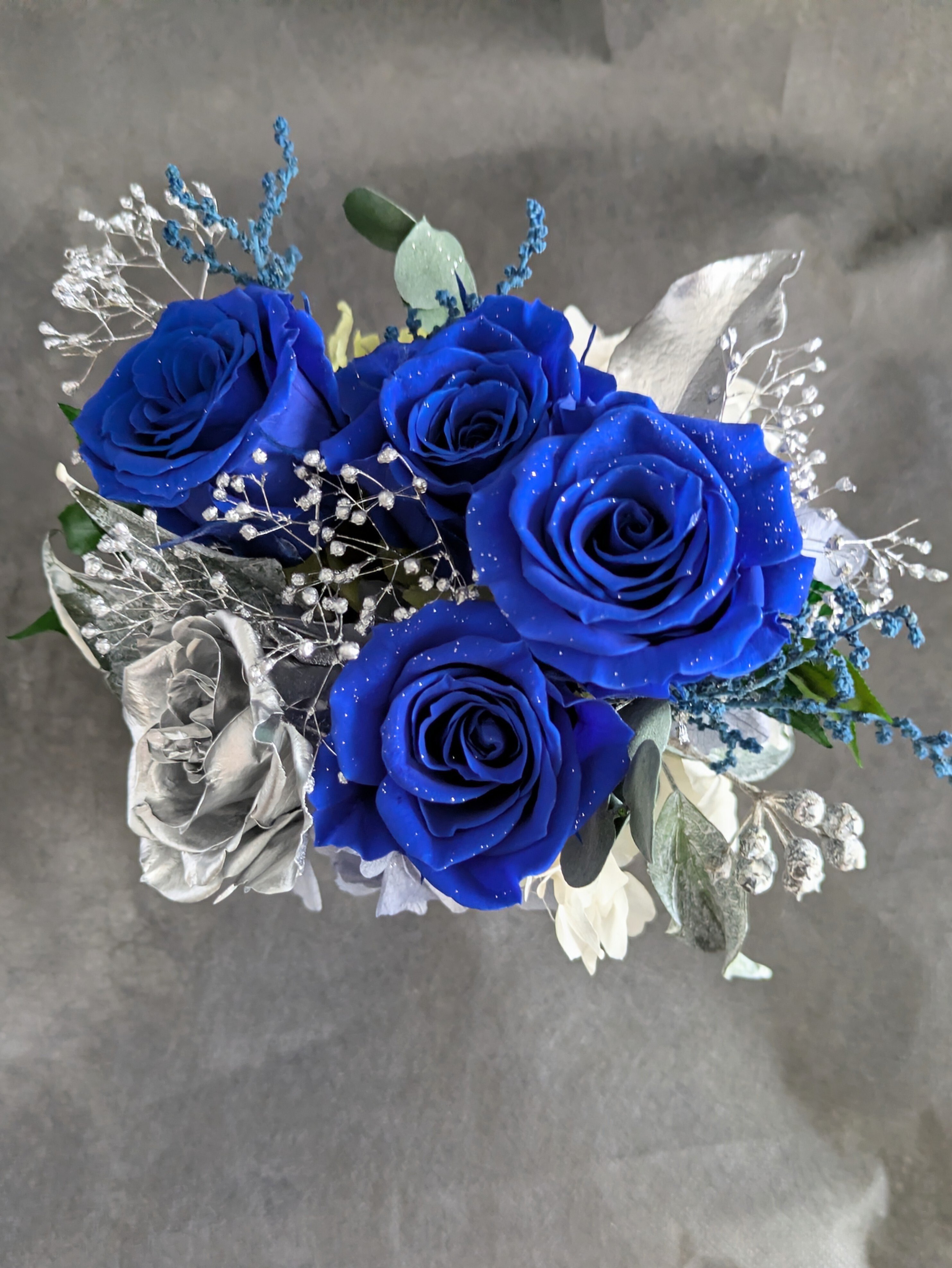 プリザーブドフラワー幸福の青い薔薇とシルバーのローズの魔法の枯れないお花【リボンラッピング付き】