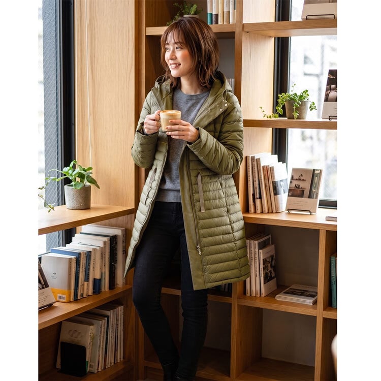 ダウンコート レディース ロング丈 リバーシブル 秋 冬 ブランド ダウン80% フード 弱はっ水 綿 大きいサイズ 軽量 ライト ダウン アウター コート 冬 30代 40代 50代 ミセス ギフト プレゼント 5F (08000193r)