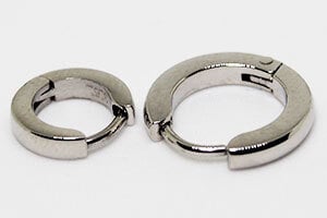 ステンレス フープピアス アレルギー対応 小さめ 中折れ 甲丸 2×13mm/10mm レディース メンズ ゴールド YG キャッチレス 大人カジュアル シンプル きれいめ プレゼント