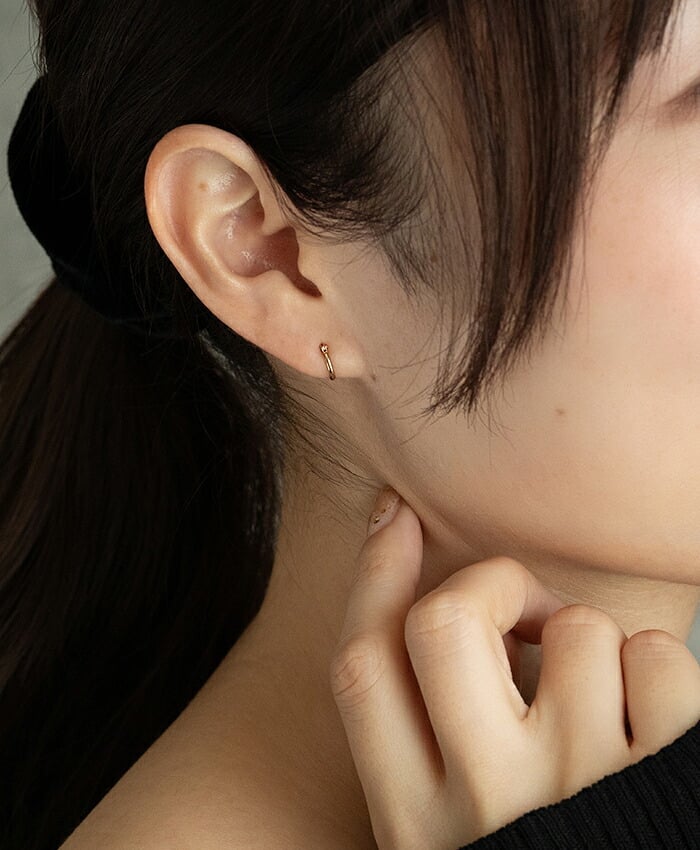 【ジュエリーの町 山梨県甲府製】 K18 フープピアス 18金 片耳 1x8mm 日本製 1個売り プレゼント ギフト メンズ レディース 金属アレルギー対応 品質保証書