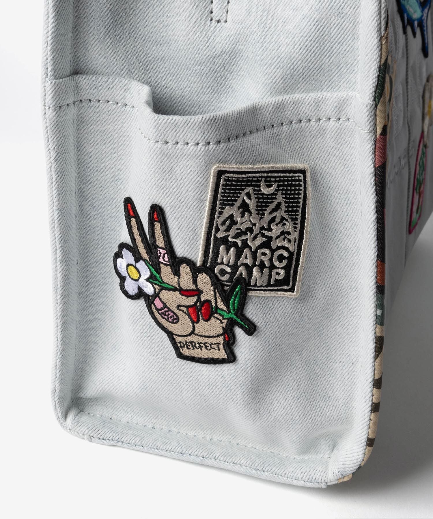 マークジェイコブス MARC JACOBS THE CAMP PATCHWORK DENIM MEDIUM TOTE BAG ザ キャンプ パッチワーク デニム ミディアム トート バッグ 2P6HTT008H02 ショルダーバッグ レディース バッグ