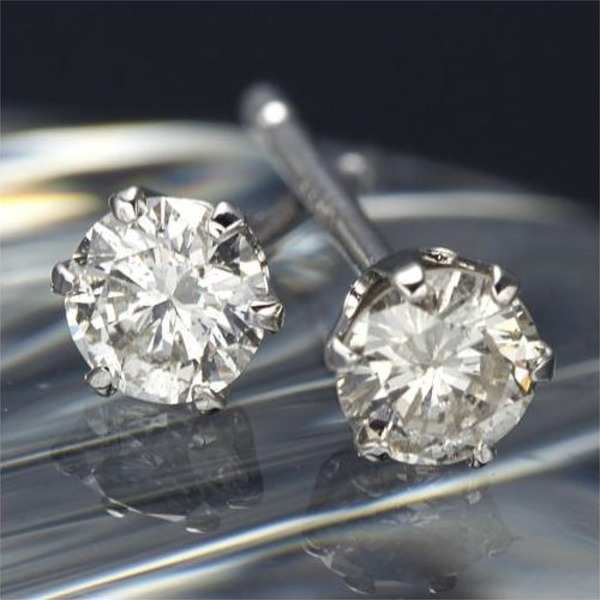 ダイヤモンドピアス プラチナ PT900 0.24ct 一粒石 スタッドピアス レディース アクセサリー シンプル 上品 普段使い 記念日 誕生日 プレゼント ギフト