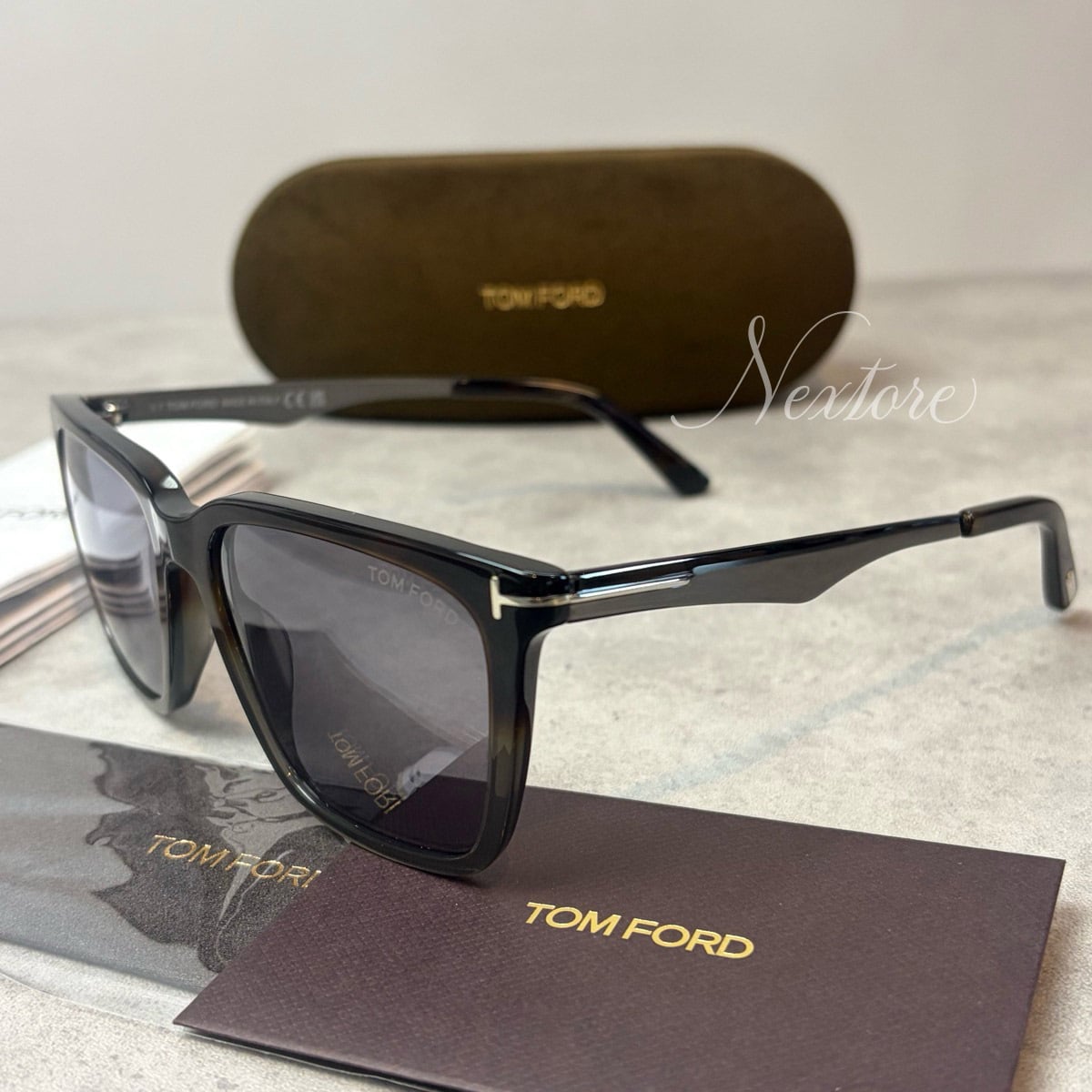 【並行輸入品】【正規品・新品 箱付き】TOMFORD トムフォード TF862 FT862 56C イタリア製 サングラス メガネ 眼鏡 メンズ レディース TOM FORD トム フォード 伊達メガネ
