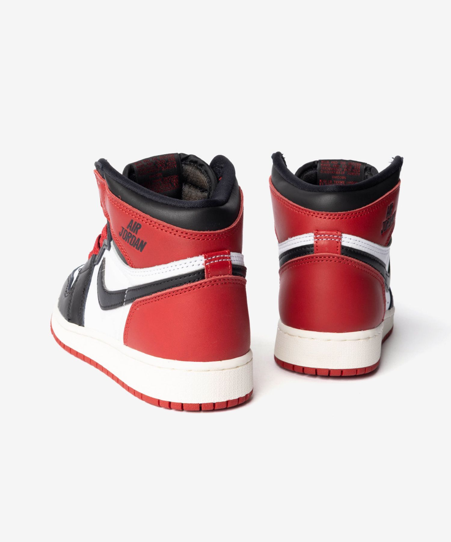 ナイキ NIKE AIR JORDAN 1 RETRO HIGH OG GS BLACK TOE REIMAGINED エアジョーダン レトロ ハイ オージー FD1437 スニーカー ハイカット つま黒 ジュニア キッズ レディース シューズ AJ1