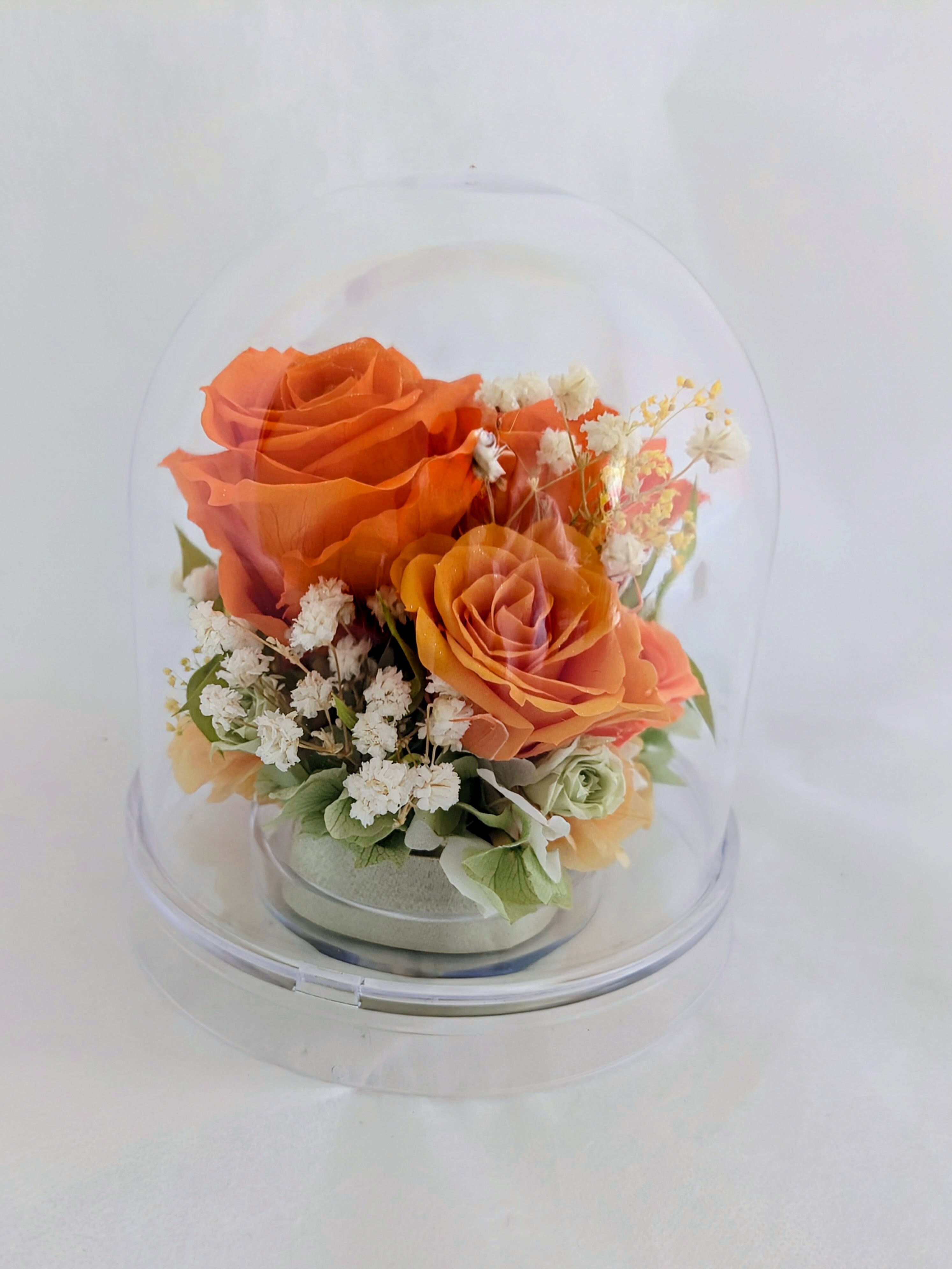 プリザーブドフラワー／オレンジの大輪の薔薇と小花のクリアドームギフト