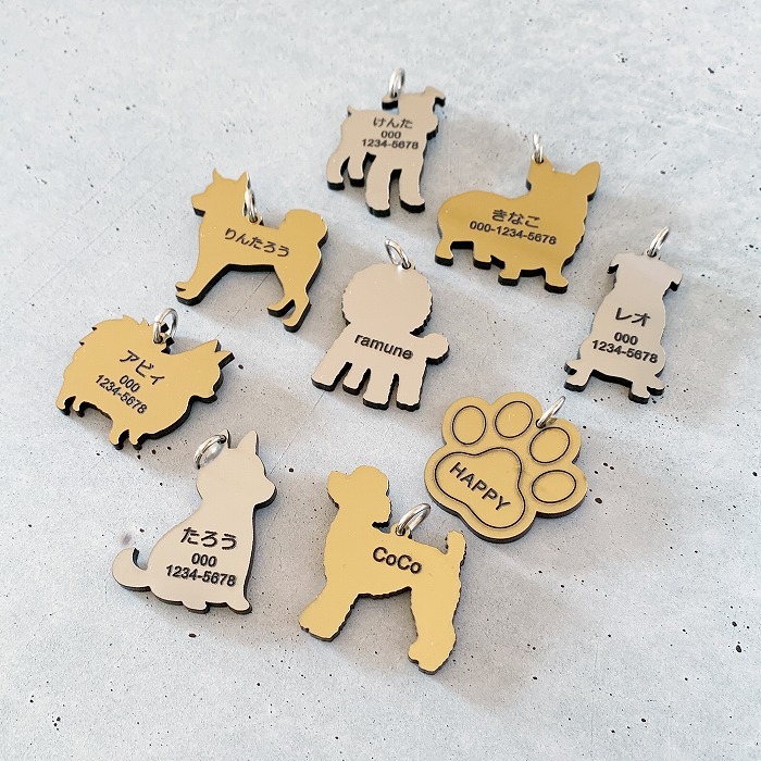 迷子札 アクリル 軽量 犬型 肉球 金 銀 シルバー ゴールド ネームタグ ペット ネームプレート 名札 ドッグタグ 名入れ 名前入れ 電話番号 いぬ イヌ 超軽量 ネーム入り トイプードル チワワ ダックス シュナウザー 柴犬 その他犬用品 その他猫用品