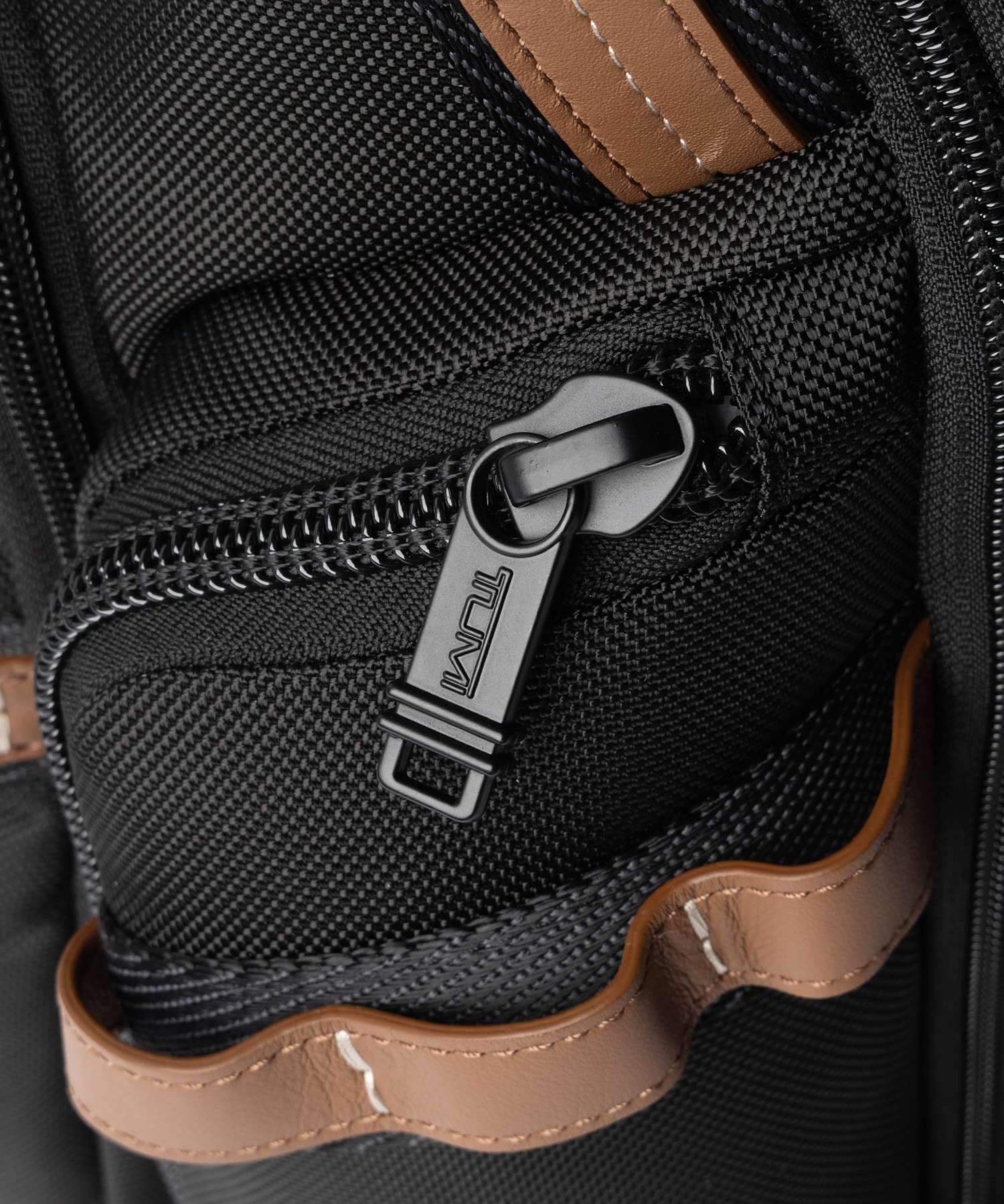 トゥミ TUMI ALPHA BRAVO アルファブラボー NAVIGATION BACKPACK ナヴィゲーション バックパック 0232793DBR 159077 リュックサック ユニセックス バッグ