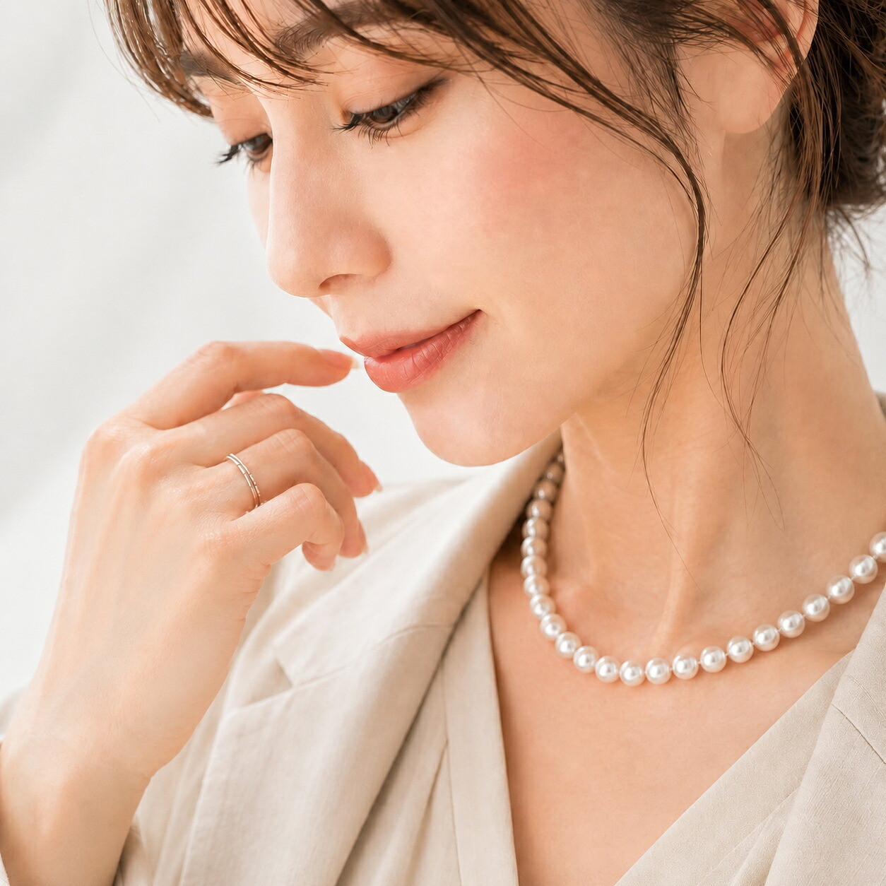 パール ネックレス レディース 貝パール 6mm 42cm 単品 小粒 ホワイト シルバーブラック ケース付き カジュアル プレゼント ギフト 誕生日プレゼント 誕生日 おしゃれ 上品 大人 普段使い お呼ばれ 二次会 パーティー 結婚式 真珠 40代 50代 60代 母 妻 祖母 彼女 女性 冠婚葬祭 フォーマル 入学式 卒業式 卒園式 七五三 お宮参り 葬式 クリスマス