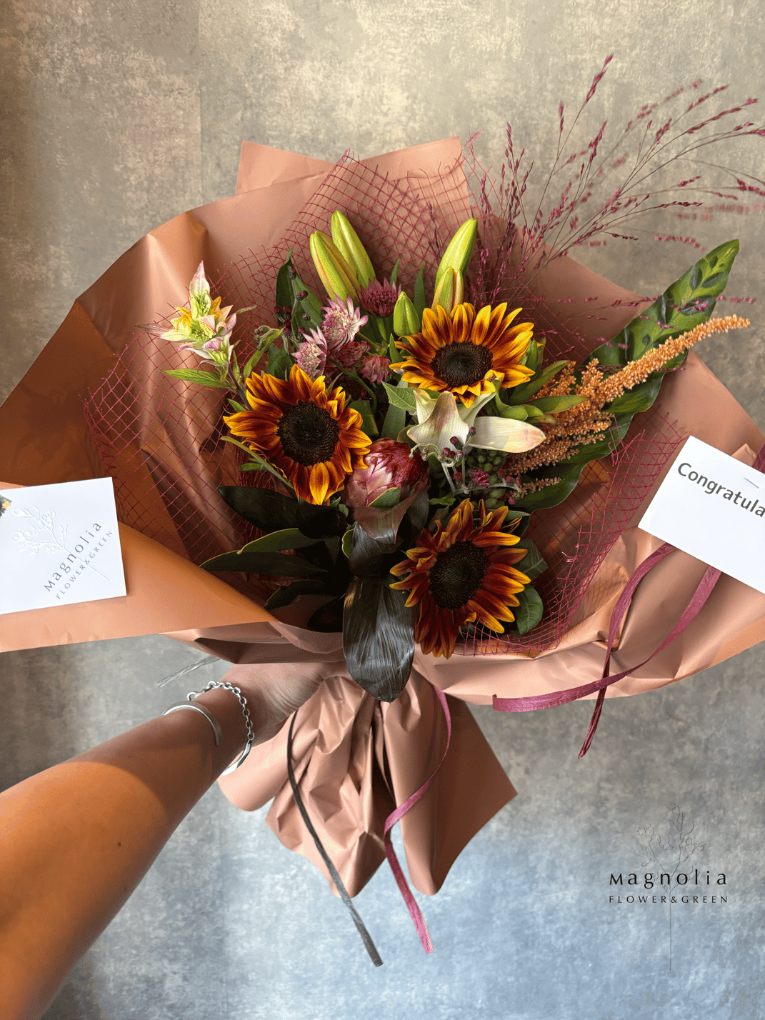 Season Flower Bouquet【M】花束 ギフト プレゼント 誕生日 記念日  母の日 父の日