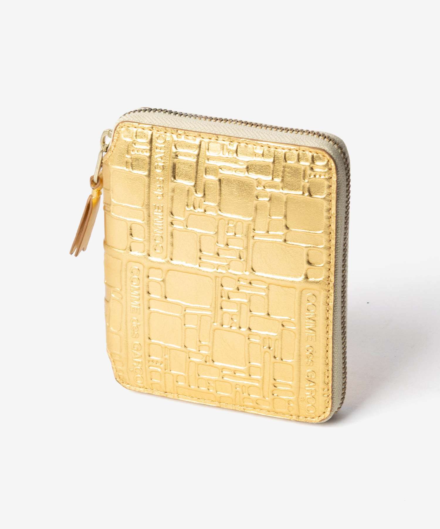 コムデギャルソン COMME DES GARCONS EMBOSSED LOGOTYPE エンボス ロゴタイプ Bifold Wallet 二つ折り財布 SA2100EG ユニセックス 財布