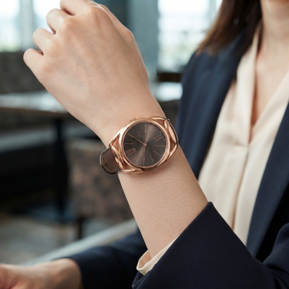 グッチ 腕時計 レディース ホースビット 1本限り 34.5mm ブラウン レザー ローズゴールド クオーツ GUCCI HORSEBIT スイス製 サファイアガラス プレゼント ギフト 成人 卒業 入学