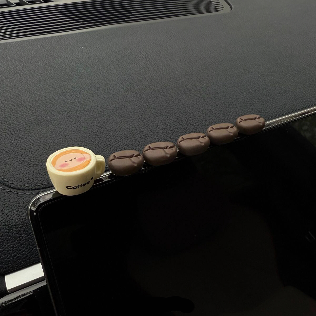 コーヒー豆 車内 置物 ミニチュア カップ 6点セット カーアクセサリー ディスプレイ 飾り レトロ かわいい おしゃれ インテリア ダッシュボード モニター デスク 装飾 雑貨 プレゼント