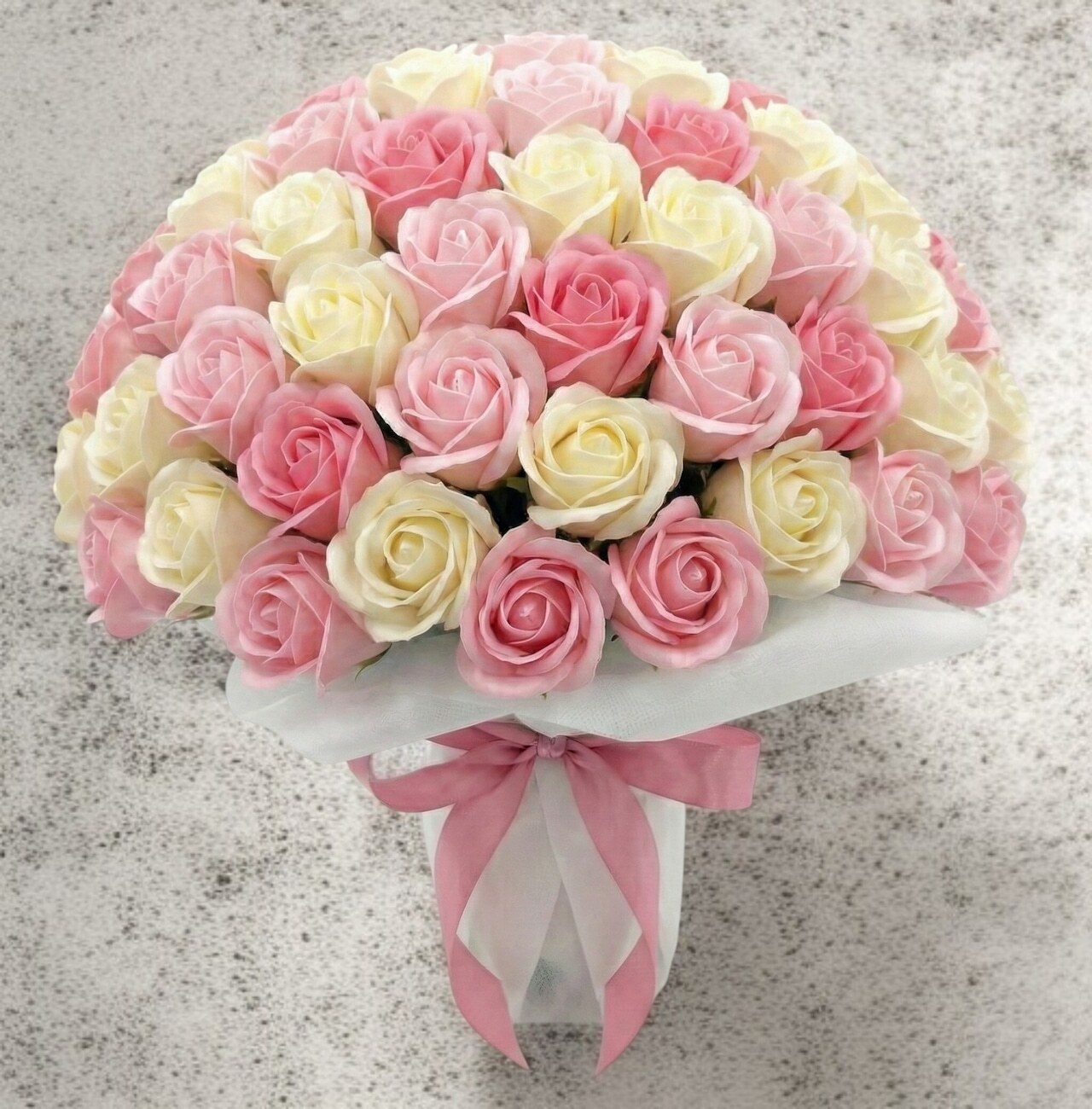 【ミルキーピーチ】「サヴォンローズ」 花束 ブーケ バラの花束 薔薇の花束 花ギフト フラワーギフト フラワーボックス プロポーズ サプライズ ソープフラワー シャボンフラワー 石鹸フラワー 石鹸の花 石鹸のバラ 枯れない花 インテリア 母の日 父の日 敬老の日 クリスマス バレンタイン ホワイトデー 誕生日 入学 卒業 就職 結婚祝い 結婚記念日 退職祝い 記念日 
