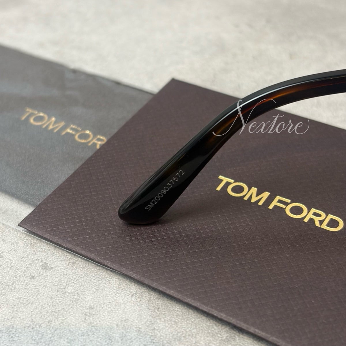 【並行輸入品】【正規品・新品 箱付き】TOMFORD トムフォード TF862 FT862 56C イタリア製 サングラス メガネ 眼鏡 メンズ レディース TOM FORD トム フォード 伊達メガネ