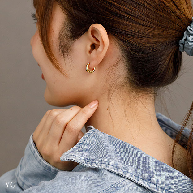 ピアス 金属アレルギー フープ シンプル 中折れ フープピアス 枠付きキュービック リバーシブル 3×13mm イエローゴールド YG 片耳 片方 シンプル 医療用 サージカルステンレス プレゼント