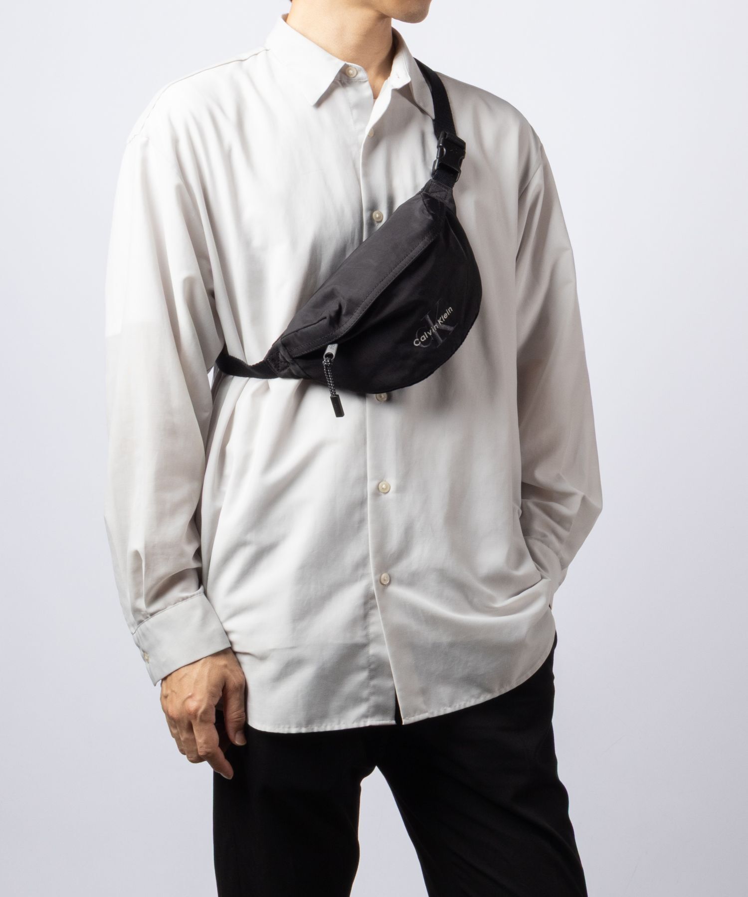 カルバンクライン Calvin Klein BOLD WAISTBAG シグネチャーロゴ ウエストバッグ LV04D3116G ボディバッグ ショルダーバッグ メンズ バッグ