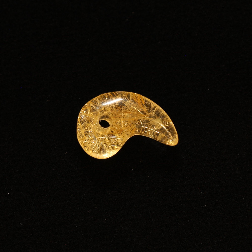 天然石 勾玉ゴールドルチル 約0.6g 細かな金針の密集感 仕事運 成功 お守り GHM54 交換用ゴム＆巾着付 財運 石 京海堂