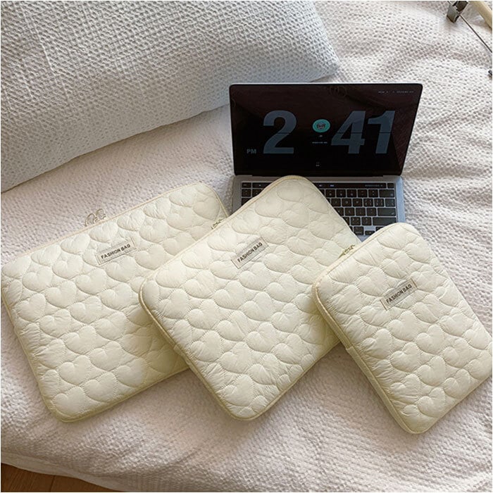 パソコンケース ハート 通販 PCケース 可愛い スリーブケース pc インナーケース バッグ ケース ノートパソコンケース ノートPCケース インナーバッグ 耐衝撃 厚め 無地 キルティング ノートパソコン モバイルパソコン かわいい おしゃれ