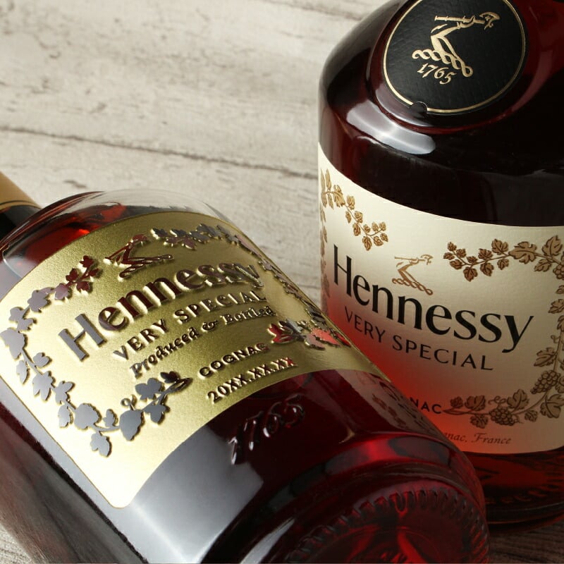 ヘネシー 名入れ お酒 hennessy ヘネシーvs ブランデー コニャック 700ml 40度 名前入り プレゼント ギフト 面白い センス 定年退職 還暦祝い 退職祝い 男性 女性 お祝い 古希 喜寿 傘寿 米寿 卒寿 白寿 百寿 敬老の日