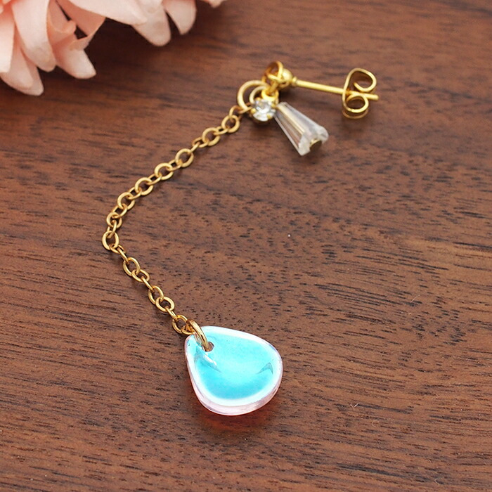 ピアス レディース 金属アレルギー対応 ステンレス 花びら キュービック かわいい 華やか チェーン ロング 揺れる