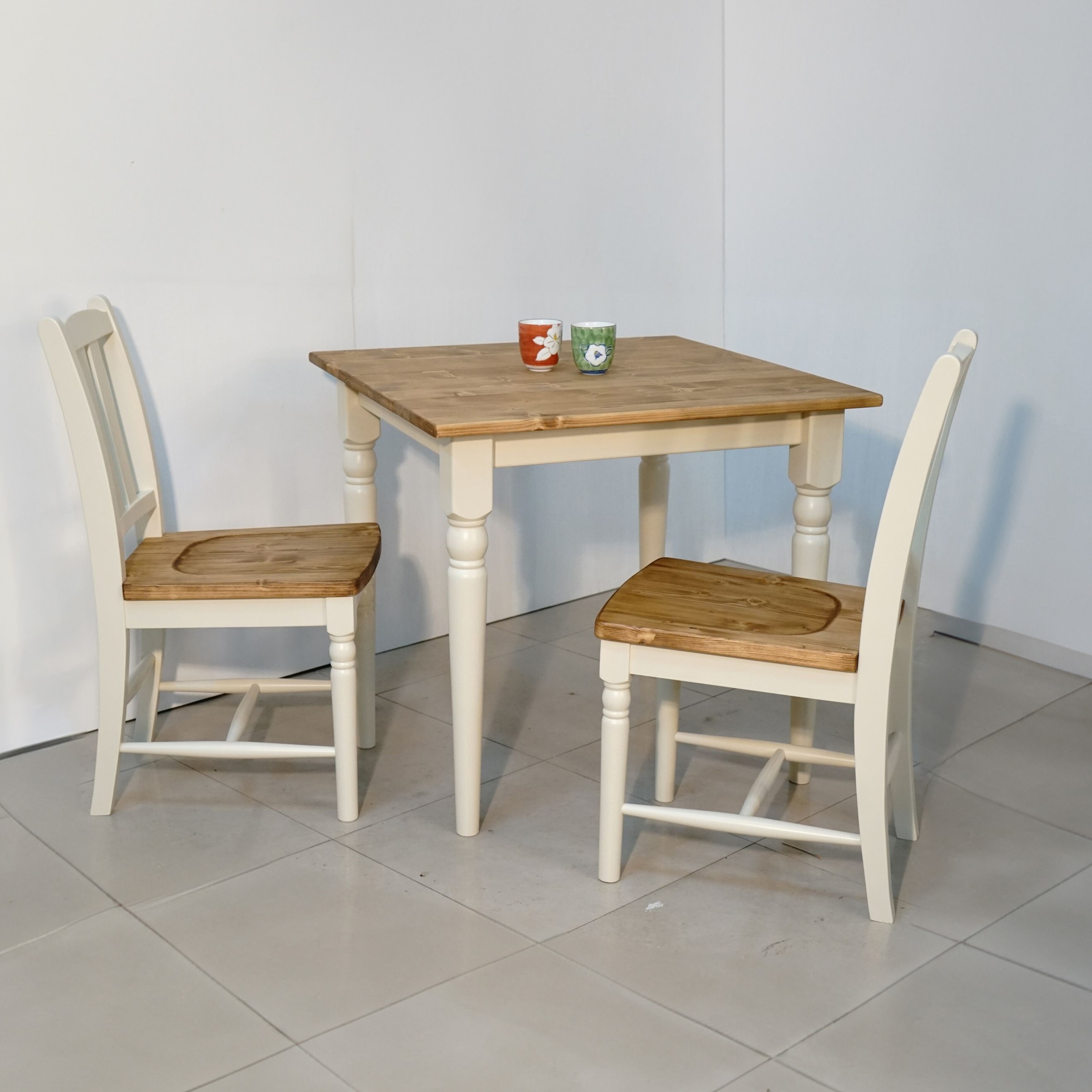 ダイニングテーブル ラベンダー 無垢材 パイン材 天然木 80×80cm・135×80cm W80xD80xH72cm / W135xD80xH72cm 食卓テーブル 木製 食卓机 リビング ダイニング ホワイト おしゃれ 新生活