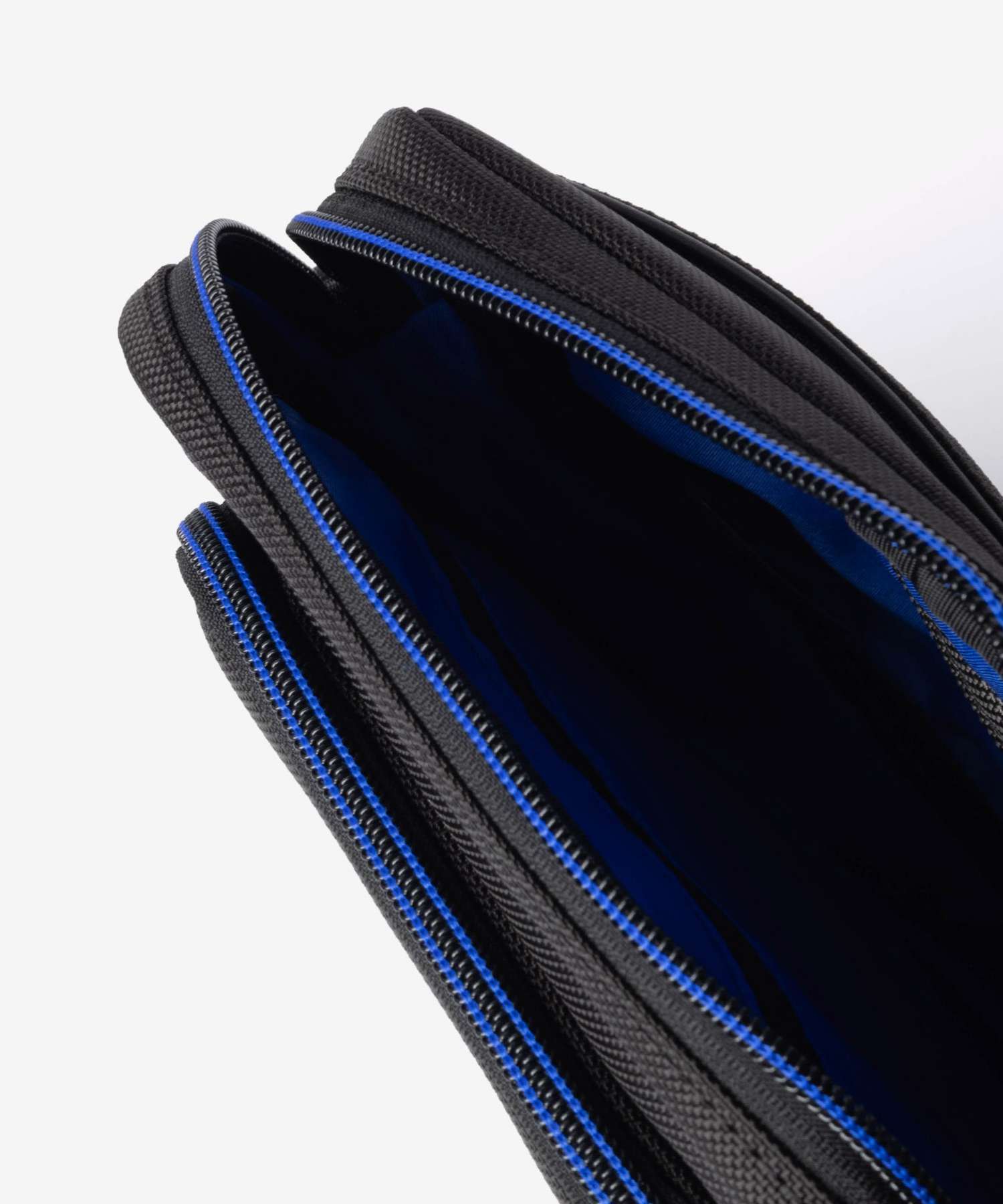 トゥミ TUMI ALPHA アルファ MEDIUM CROSSBODY ミディアム クロスボディ 02203110DUB4 158974 ショルダーバッグ メンズ バッグ
