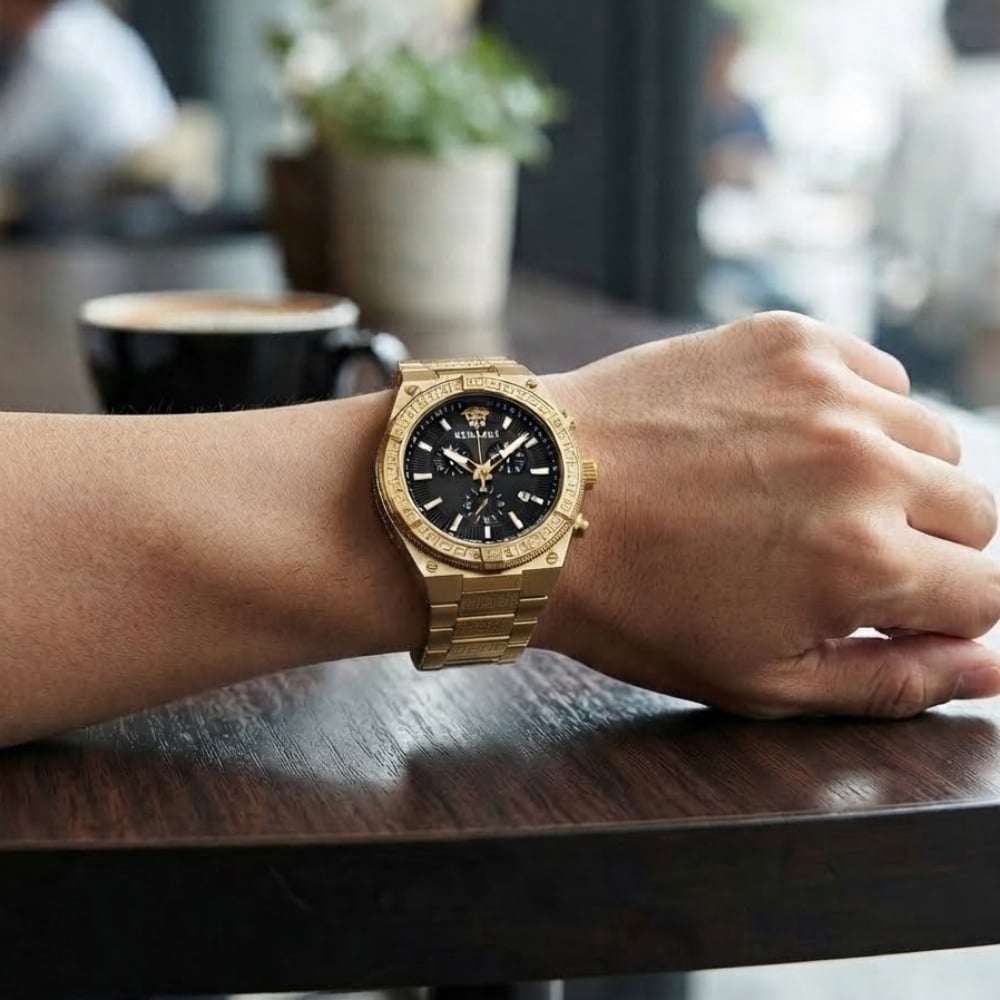 ヴェルサーチェ 腕時計 メンズ ブラック ゴールド 46mm VERSACE クロノグラフ スイス製 メンズ腕時計 イエローゴールド 高級 ブランド おしゃれ プレゼント ギフト 卒業 入学 お祝い
