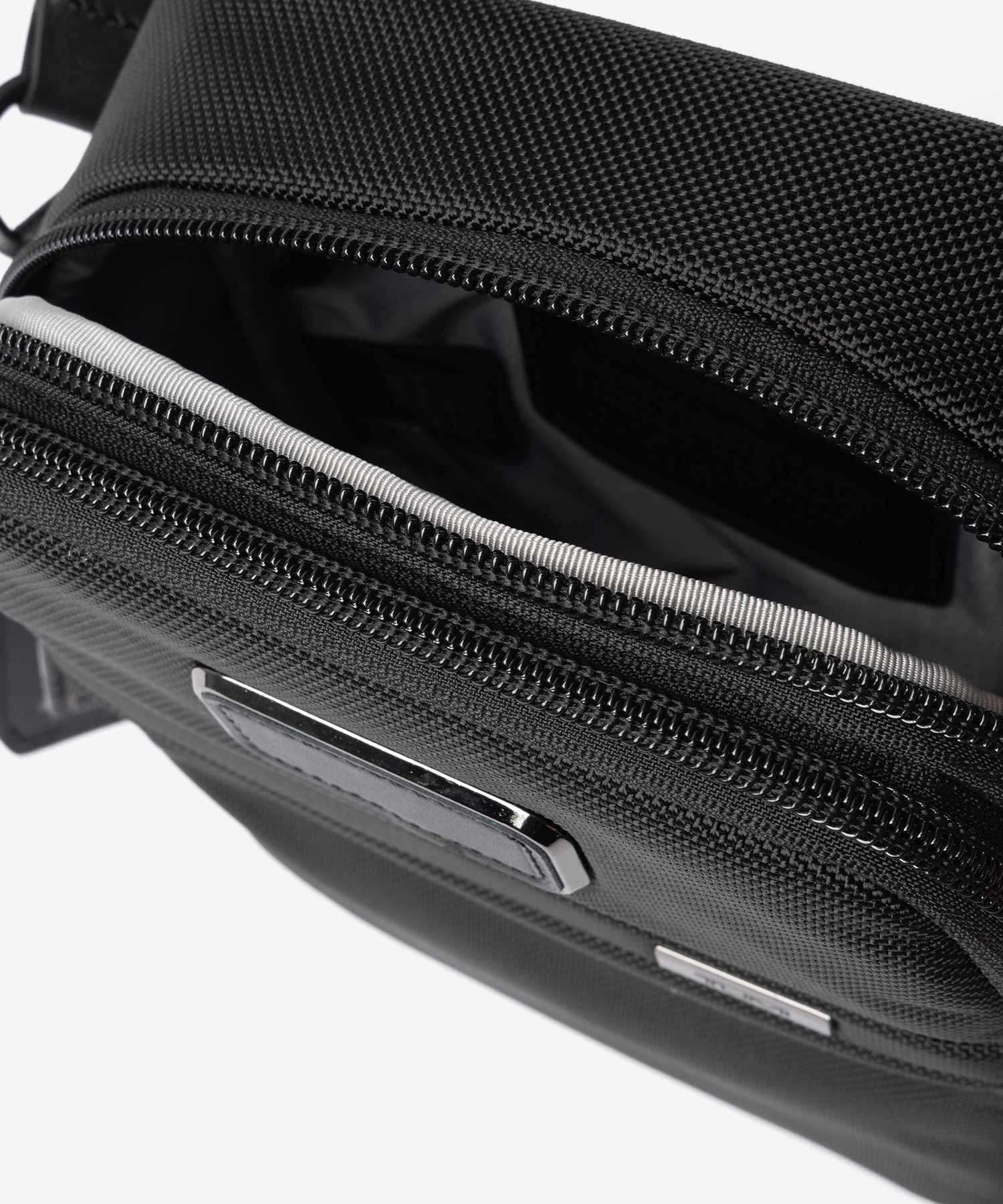 トゥミ TUMI ALPHA アルファ SMALL CROSSBODY スモール クロスボディ 02203724D4 158986 ショルダーバッグ メンズ バッグ