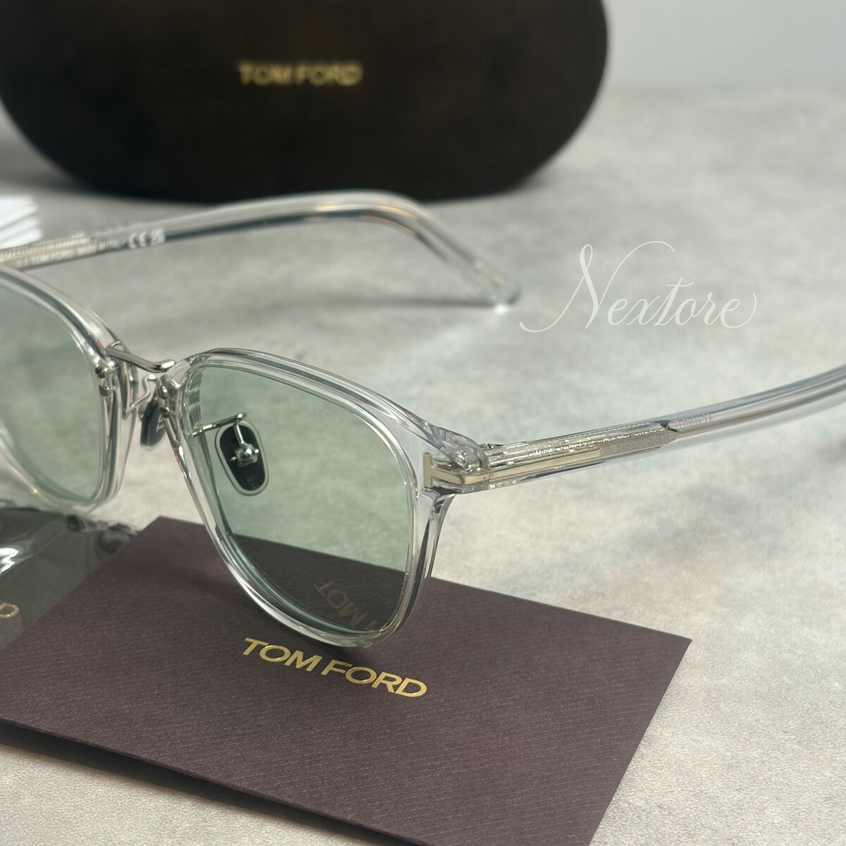 【並行輸入品】【正規品・新品】TOMFORD トムフォード TF1049D FT1049D 26N クリア ライトグリーン イタリア製 アジアンフィット サングラス メガネ 眼鏡 メンズ レディース TOM FORD トム フォード 伊達メガネ ビジネス