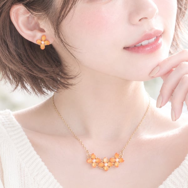 【金木犀ネックレス☆日本製】パーティや結婚式にもお勧め♪華奢ネックレスが可愛い/レディース/プレゼント/誕生日/クリスマス/ウェディング/発表会/パーティー/春/