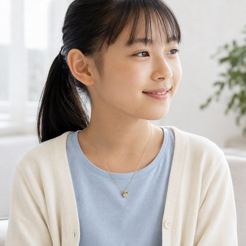 【アクセ箱付】ディズニーネックレス スワロフスキー 24金仕上げ 金属アレルギー対応済  プチミッキー ペンダント SWAROVSKI 大人ディズニー グッズ 大人向け コラボ ミッキー お土産 限定 子供 キッズ 女性 レディーズ プリンセス 指輪 結婚 つけっぱなし