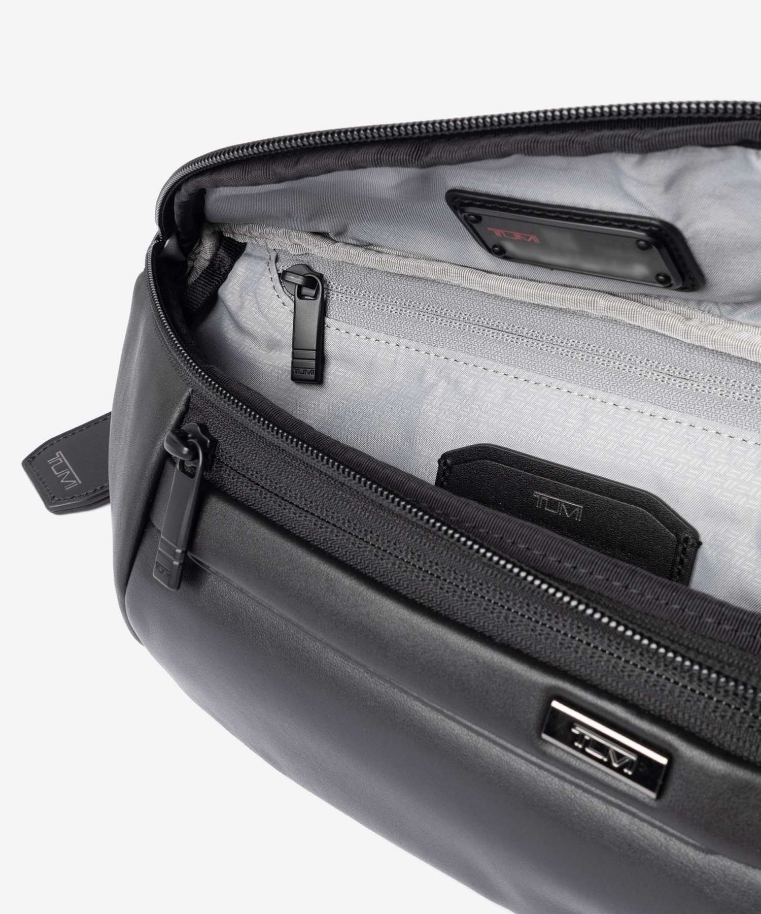 トゥミ TUMI ALPHA アルファ BELT BAG SLING ベルト バッグ スリング 09203720DL4 158989 ボディバッグ ショルダーバッグ ウエストバッグ メンズ バッグ