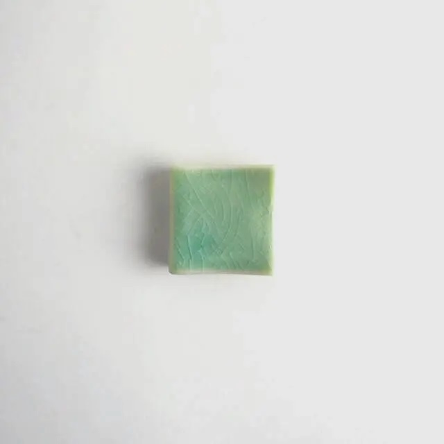 【黄彩+青磁】中鉢2枚+箸置き2個+箸2膳セット / true colors line / ギフトボックス＆熨斗付き / 瀬戸焼【送料無料（北海道・沖縄を除く）】