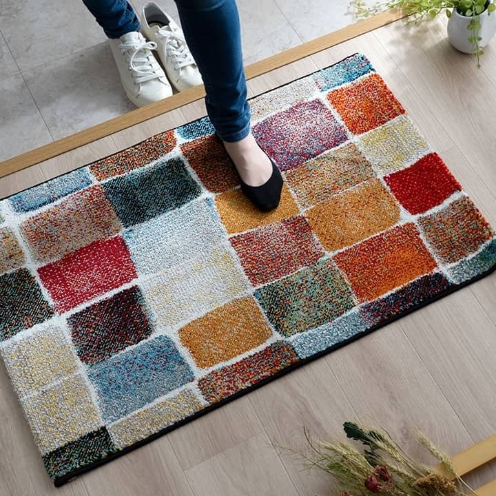 ラグ カーペット 玄関マット トルコ製 ウィルトン織り 約70×120cm 抗菌防臭 消臭機能 へたりにくい
