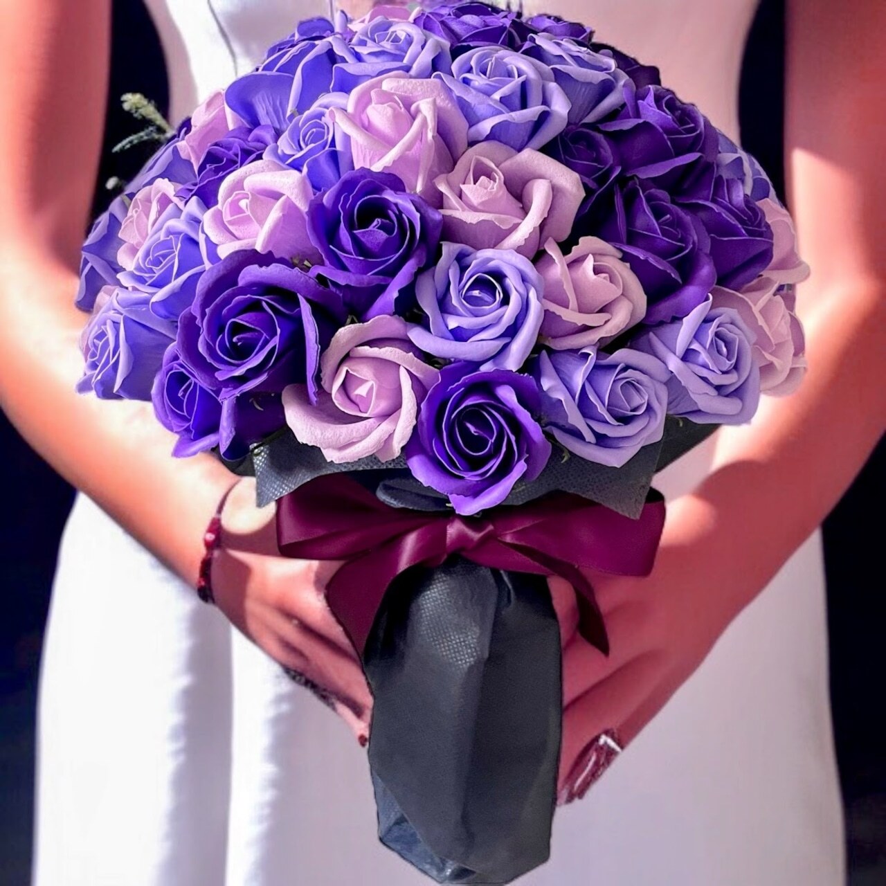 【パープルミックス】「サヴォンローズ」 花束 ブーケ バラの花束 薔薇の花束 花ギフト フラワーギフト フラワーボックス プロポーズ サプライズ ソープフラワー シャボンフラワー 石鹸フラワー 石鹸の花 石鹸のバラ 枯れない花 インテリア 母の日 父の日 敬老の日 クリスマス バレンタイン ホワイトデー 誕生日 入学 卒業 就職 結婚祝い 結婚記念日 退職祝い 記念日 