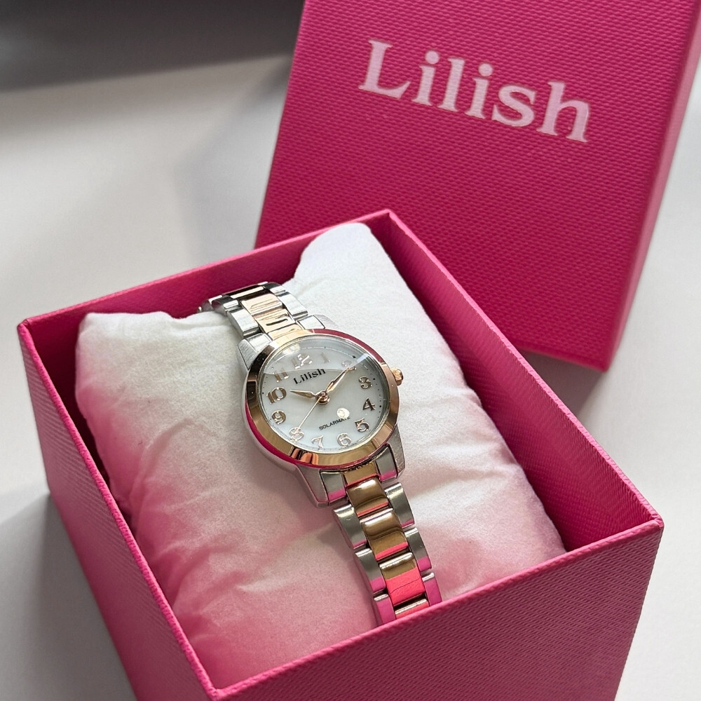 国内正規品 Lilish リリッシュ ソーラー腕時計 レディース 小ぶり かわいい ソーラー 時計 おしゃれ シルバー×ピンクゴールド 学生 入学 卒業 就職祝い プレゼント 10代 20代 女性 記念日 ギフト 成人 卒業 入学