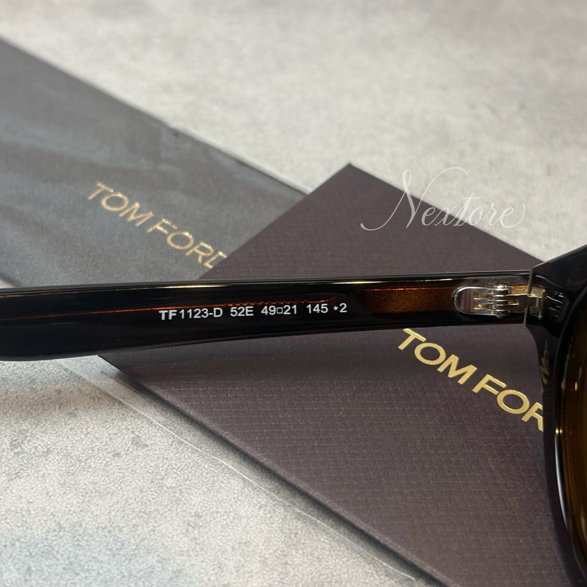 【並行輸入品】【正規品・新品 箱付き】TOMFORD トムフォード TF1123D FT1123D 52E イタリア製 サングラス メガネ 眼鏡 メンズ レディース TOM FORD トム フォード 伊達メガネ