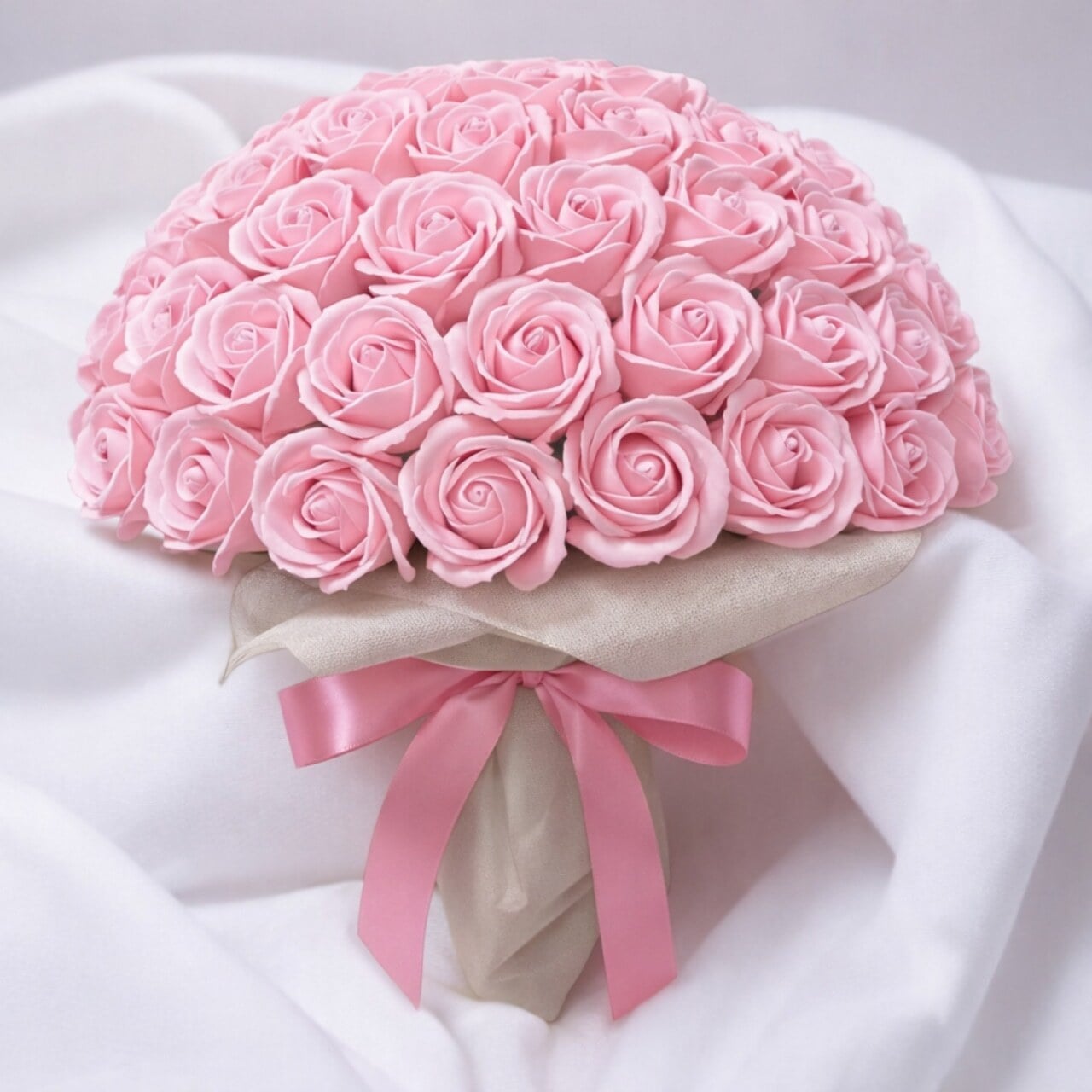 【ピーチピンク】「サヴォンローズ」 花束 ブーケ バラの花束 薔薇の花束 花ギフト フラワーギフト フラワーボックス プロポーズ サプライズ ソープフラワー シャボンフラワー 石鹸フラワー 石鹸の花 石鹸のバラ 枯れない花 インテリア 母の日 父の日 敬老の日 クリスマス バレンタイン ホワイトデー 誕生日 入学 卒業 就職 結婚祝い 結婚記念日 退職祝い 記念日 