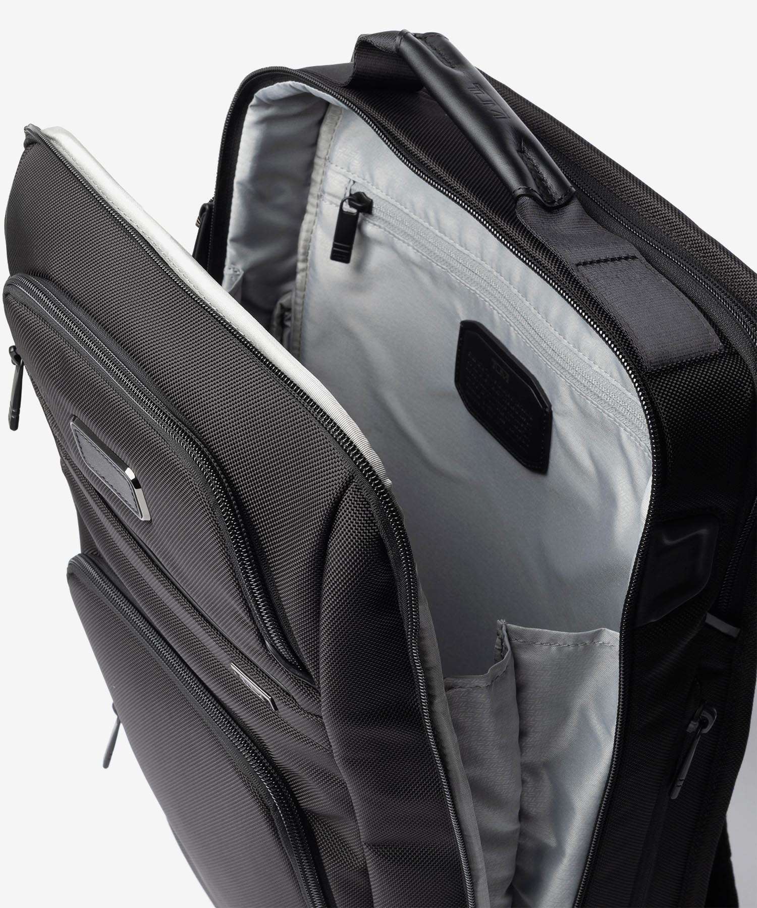 トゥミ TUMI ALPHA アルファ LARGE 17 EXP BACKPACK ラージ 17インチ エクスパンダブル バックパック 02203723D4 158982 リュックサック メンズ バッグ