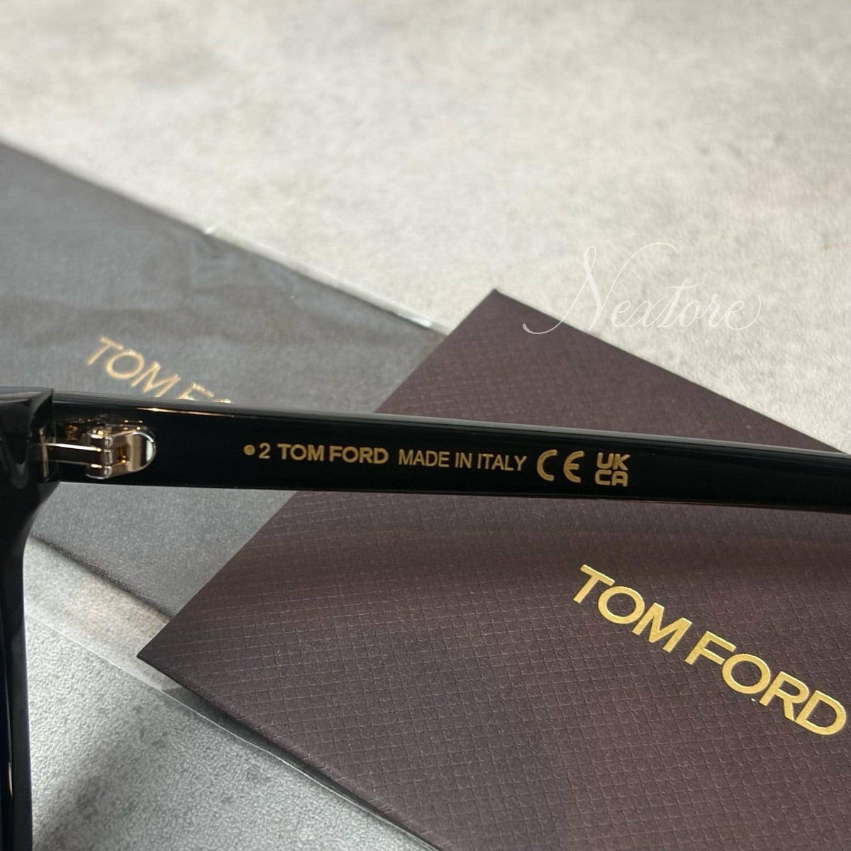 【並行輸入品】【正規品・新品 箱付き】TOMFORD トムフォード TF970K FT970K 01A イタリア製 サングラス メガネ 眼鏡 メンズ レディース TOM FORD トム フォード 伊達メガネ