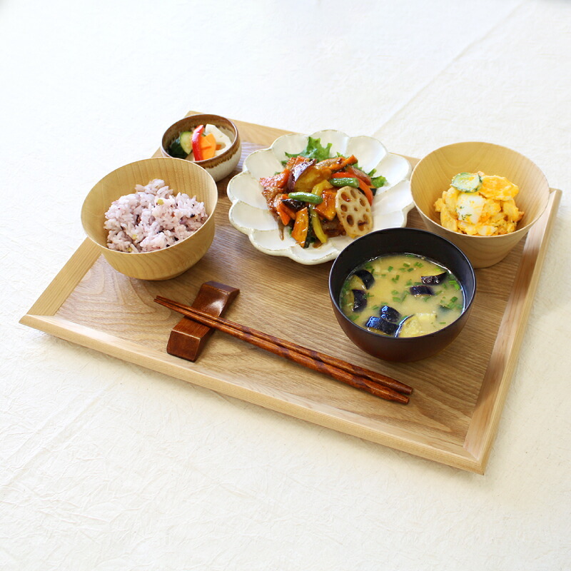 トレー トレイ お盆 おしゃれ 正月 お供え 和 ティー 木製 大型 カフェ 北欧 おぼん オーダー アンティーク 漆 木目 小 深型 ホテル 天然木 軽い 浅型 お茶 深い かわいい 漆塗り ブラウン ランチョン 3寸 運ぶ 高級