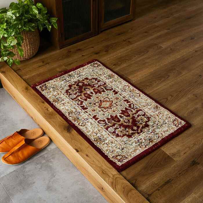 ラグ カーペット 玄関 屋内 屋外 輸 入 ネカル アイボリー 約50×80cm 長方形 民族調 エスニック モダン シンプル オールシーズン 丈夫 50×80cm ルカス レッド 新生活