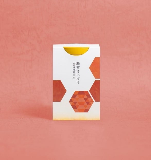 【選べる4缶】はちみつ茶葉園 プレミアム蜂蜜紅茶ギフトセット【春】 桜葉（静岡産）、瀬戸内れもん（広島産）【夏】 清見おれんじ（広島産）、白桃（長野産）【秋】 蜜りんご（青森産）、生姜（高知産）【冬】 苺（愛媛産）