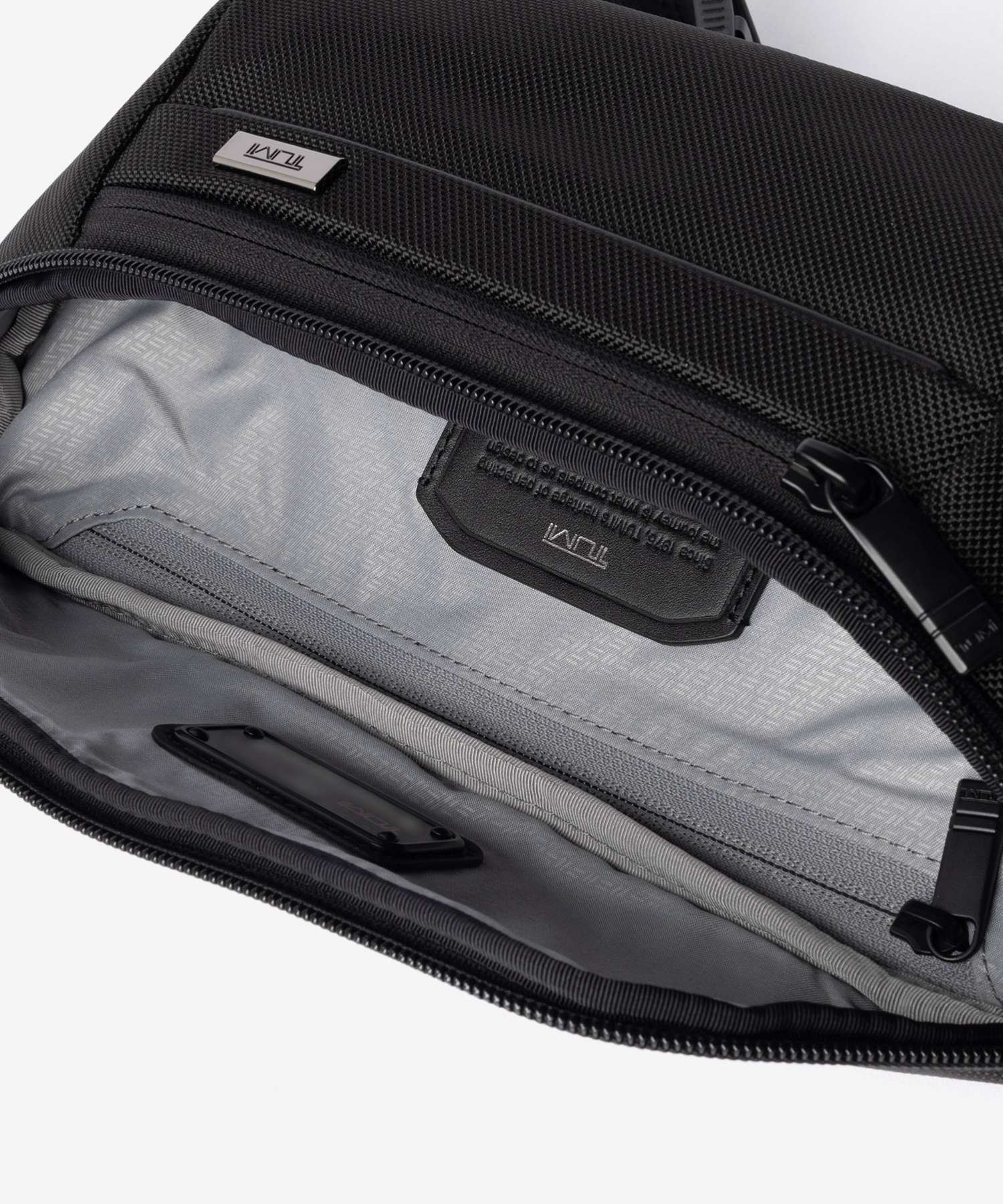 トゥミ TUMI ALPHA アルファ BELT BAG SLING ベルト バッグ スリング 02203720D4 158988 ボディバッグ ショルダーバッグ ウエストバッグ メンズ バッグ