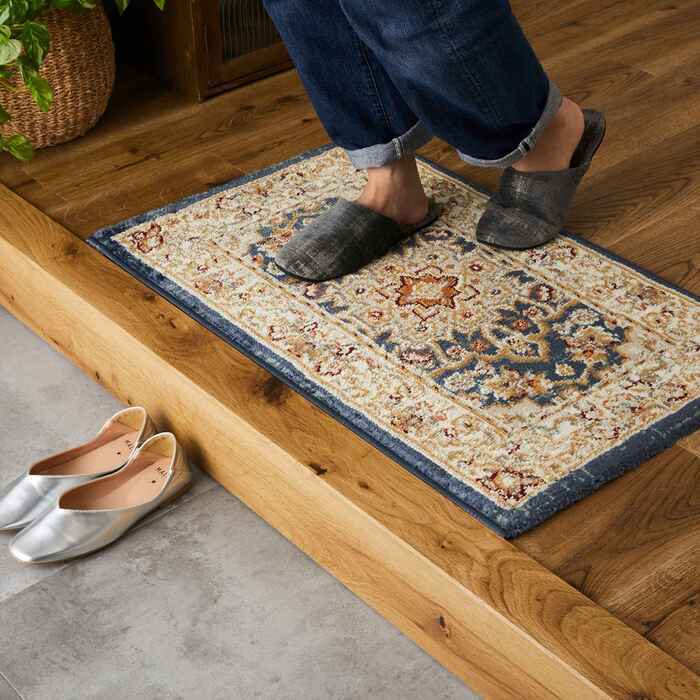 ラグ カーペット 玄関 屋内 屋外 輸 入 ネカル アイボリー 約50×80cm 長方形 民族調 エスニック モダン シンプル オールシーズン 丈夫 50×80cm ルカス ブルー 新生活