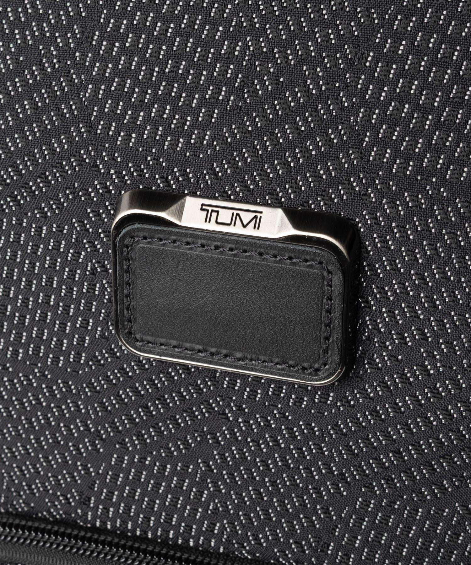 トゥミ TUMI ALPHA BRAVO アルファ ブラボー Navigation Backpack ナヴィゲーション バックパック 0232793D 142479 0232793DGMT 159082 リュックサック メンズ バッグ ブラック 防水加工 ラップトップ収納 PCポケット 収納力 大容量 通勤 ビジネス