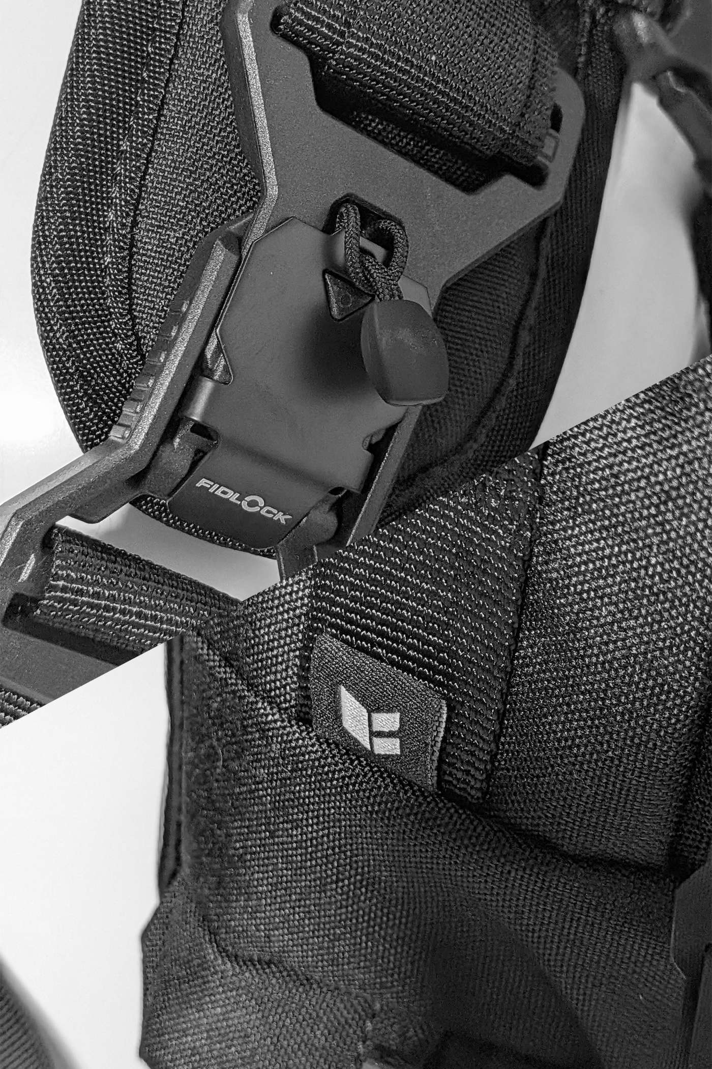 【ラッピング無料】CODE OF BELL コードオブベル X-PAK SPORT スリングバッグ ボディバッグ 拡張式 7L 11.5L X-PAC ブラック メンズ 誕生日 ギフト プレゼント