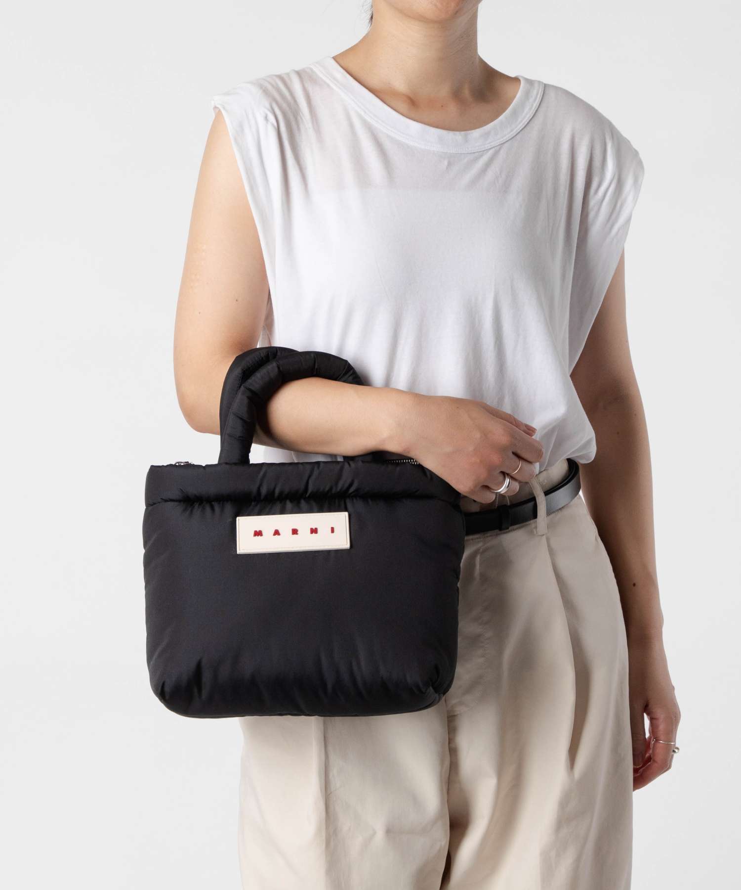 マルニ MARNI PUFF E/W TOTE BAG パフ トートバッグ BMMP0131U2 P8068 ショルダーバッグ メンズ レディース バッグ ブラック
